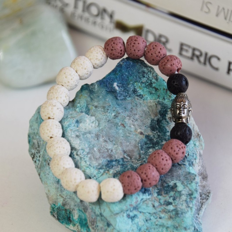 NÁRAMEK LÁVA S BUDHOU