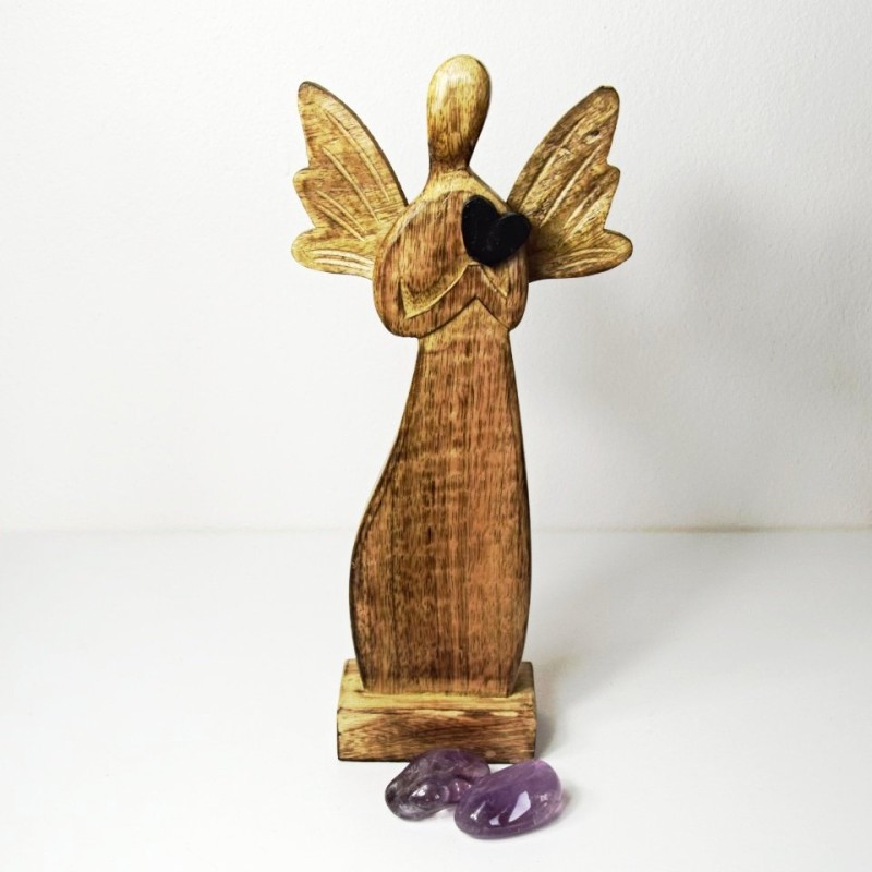 ANDĚL SE SRDCEM Z DŘÍVÍ