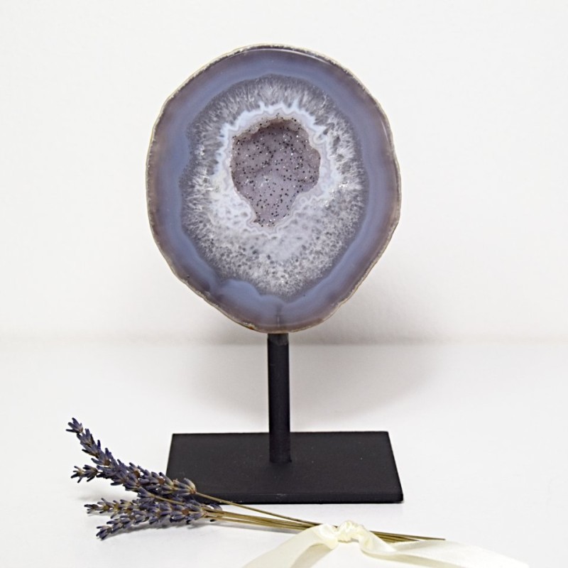 ACHÁT NA KOVOVÉM PODSTAVCI 0,95 KG