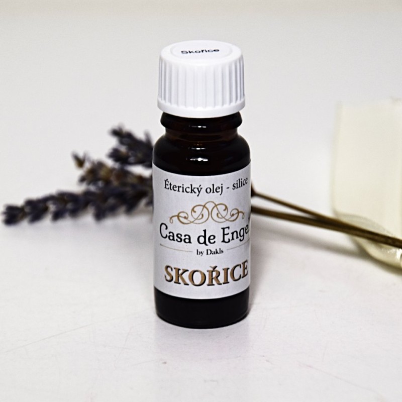 ESENCIONÁLNÍ OLEJ - SKOŘICE