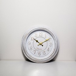 PLASTOVÉ NÁSTĚNNÉ HODINY...