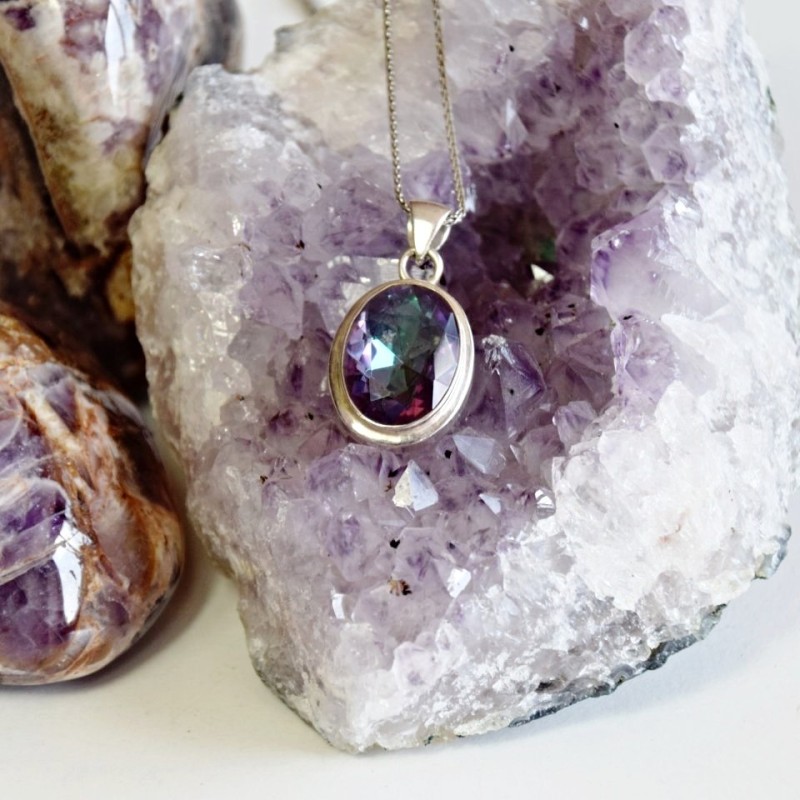 PŘÍVĚSEK MYSTICKÝ TOPAZ STŘÍBRO 925