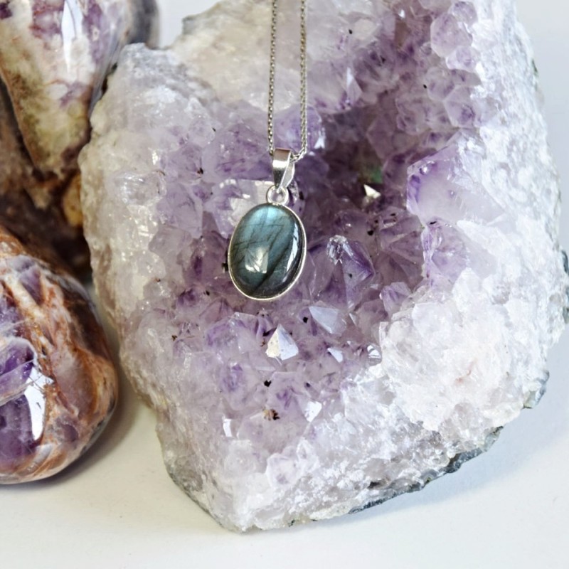 PŘÍVĚSEK LABRADORIT STŘÍBRO 925