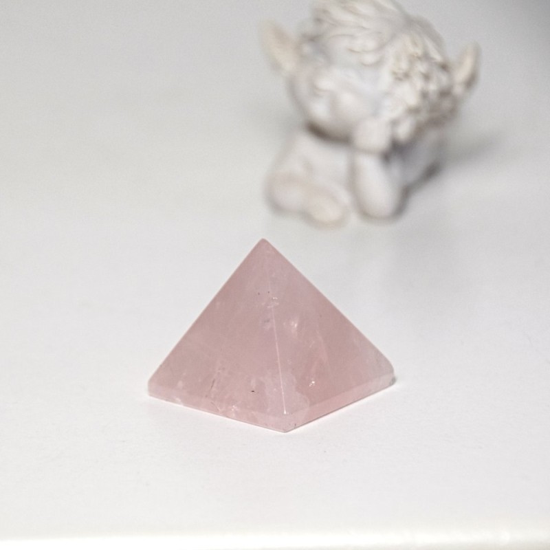 PYRAMIDA Z RŮŽENÍNU