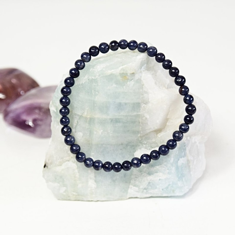 NÁRAMEK MODRÝ SAFÍR