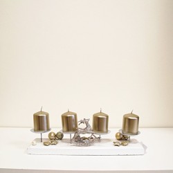 Adventní svícen na 4 zlaté...