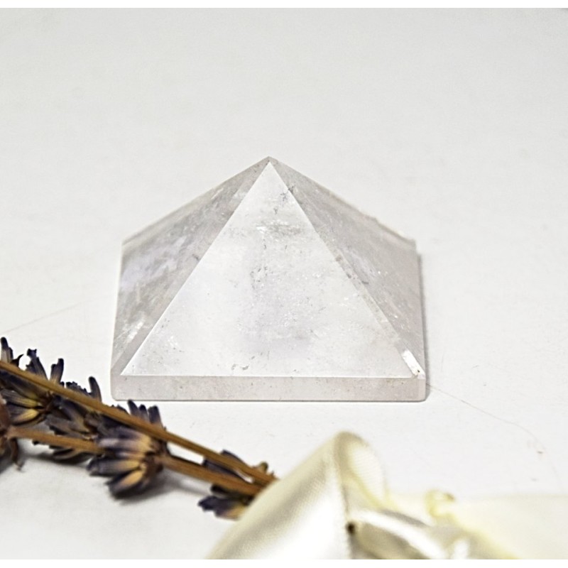 Pyramida z křišťálu 0,082 kg